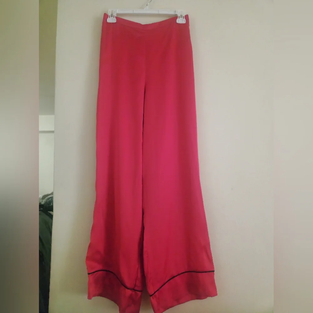 ZARA X BARBIE THE MOVIE WARNERBROS. SATIN EFFECT PANTs pink BNWT
